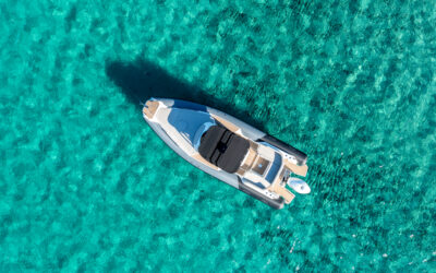 Flotteur Hypalon ou PVC : quel matériau choisir pour un semi-rigide ?